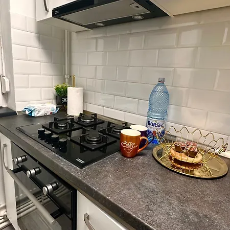 Gold - Tomis Nord Apartment Constanta