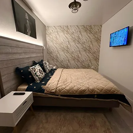 Gold - Tomis Nord Apartment Constanta