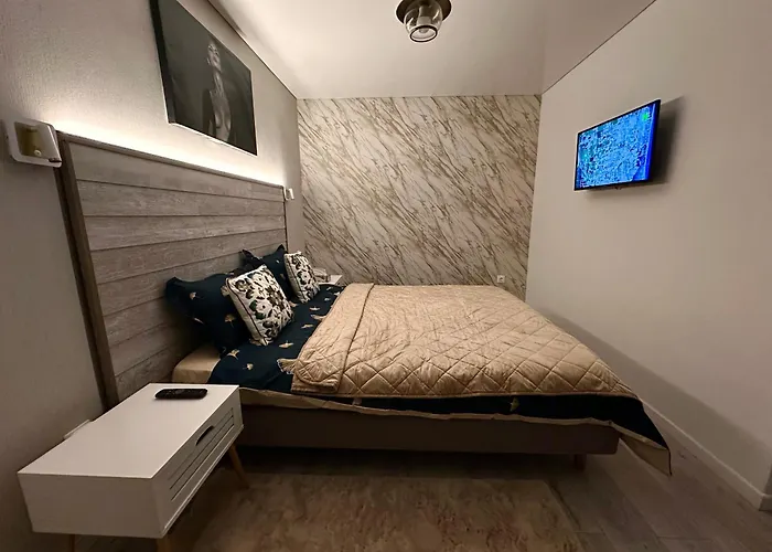 Gold - Tomis Nord Apartment Constanta